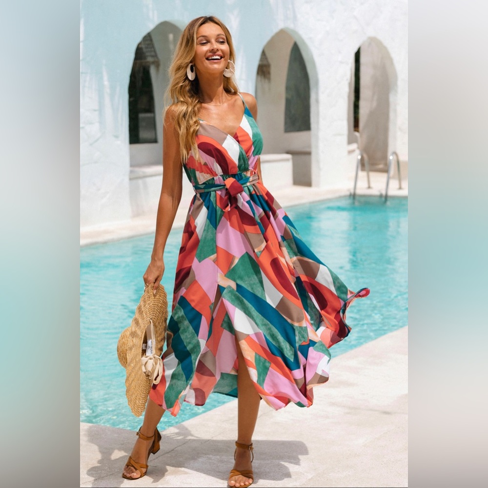 ABSTRACT PRINT BELTED MAXI DRESS, SIZE LARGE